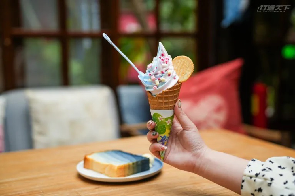 卓也小屋山嵐吐司青黛冰淇淋,染料植物可食用,顏色超美