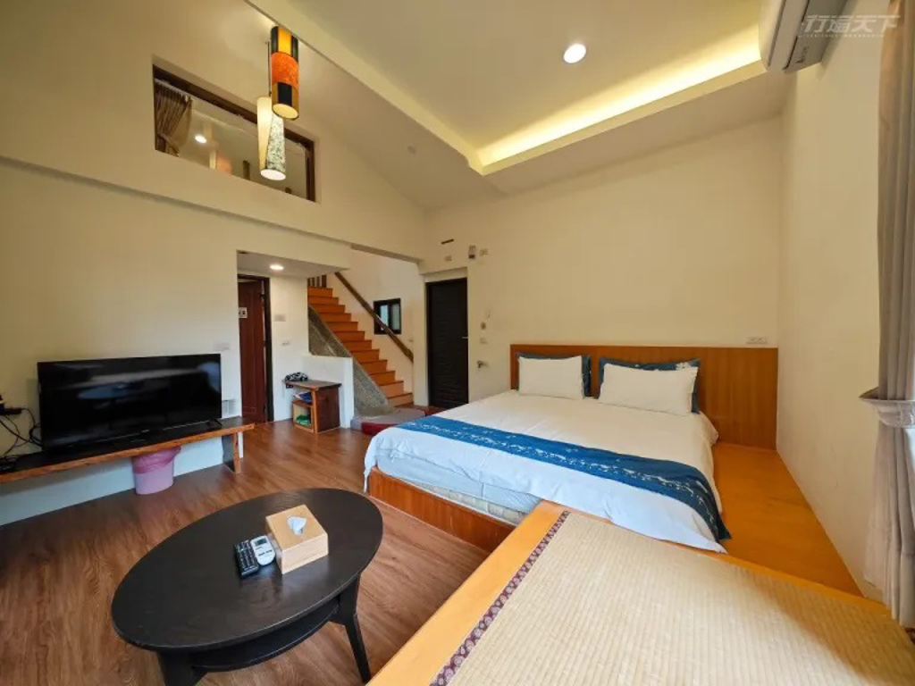 卓也小屋的樓中樓房型