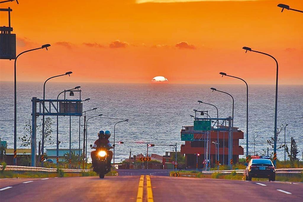 苗栗通霄「日落大道」景色
