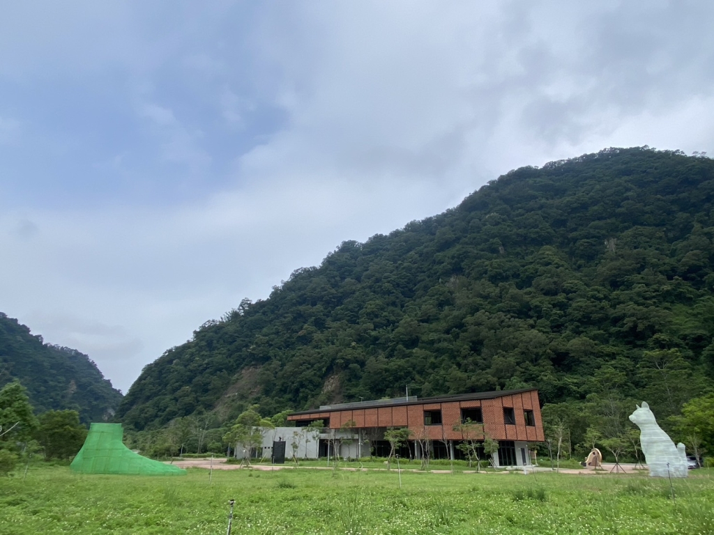 客家文學花園展出作品豐富