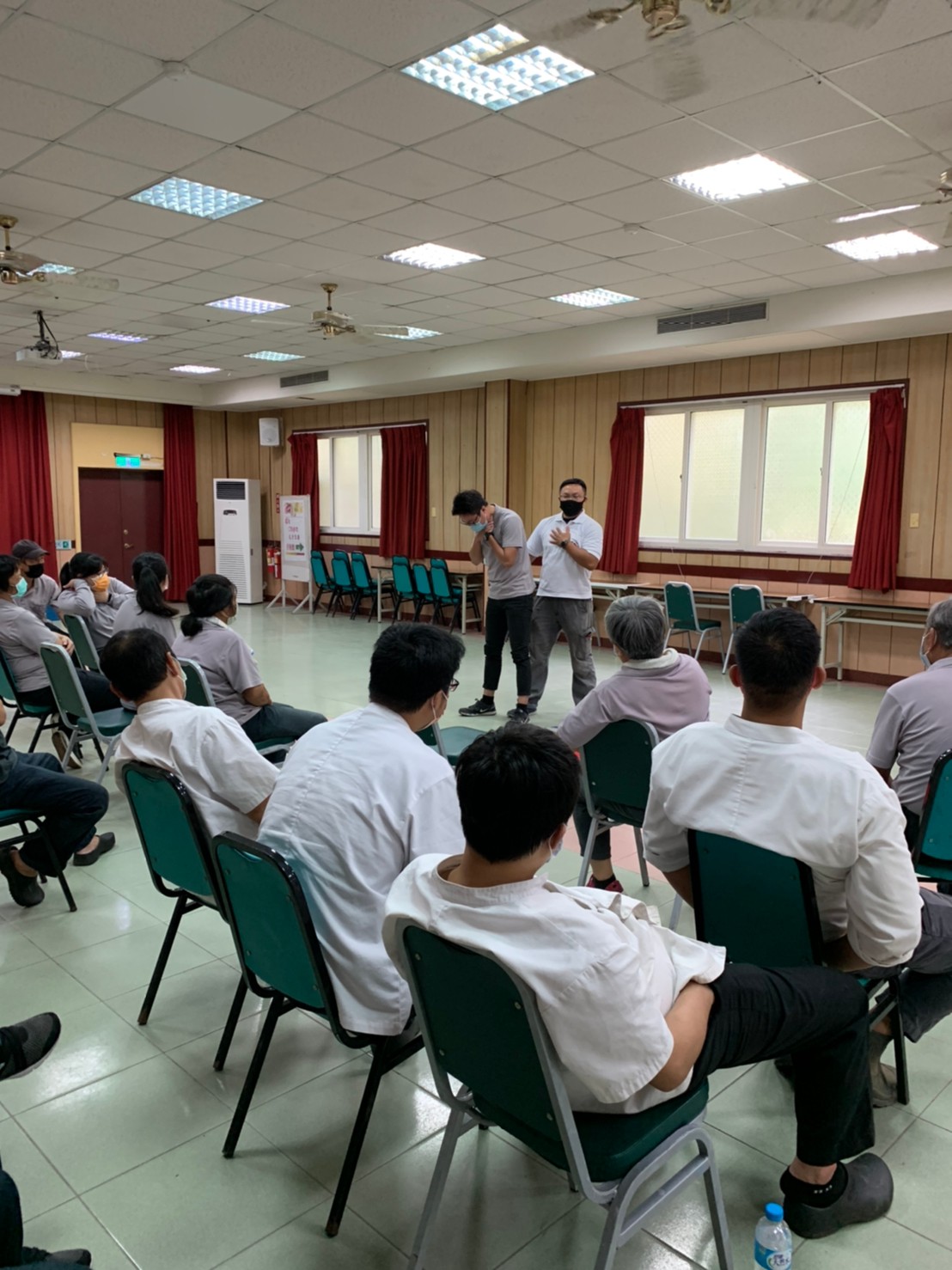 提升並加強各個遊樂區工作人員的旅遊安全因應措施反應及救護技能