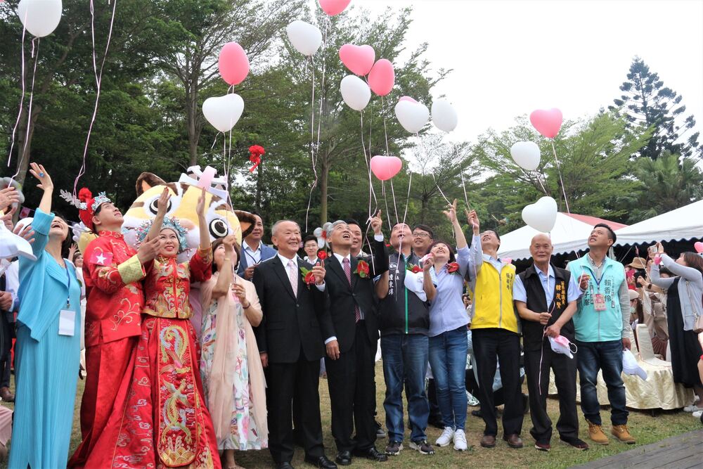 施放幸福氣球
