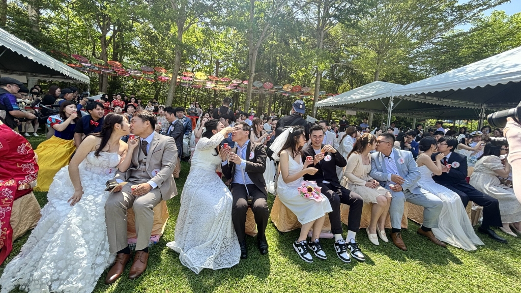 活動現場36對佳偶結為連理