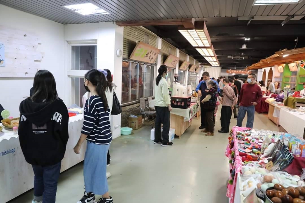 逛市集、品茶藝