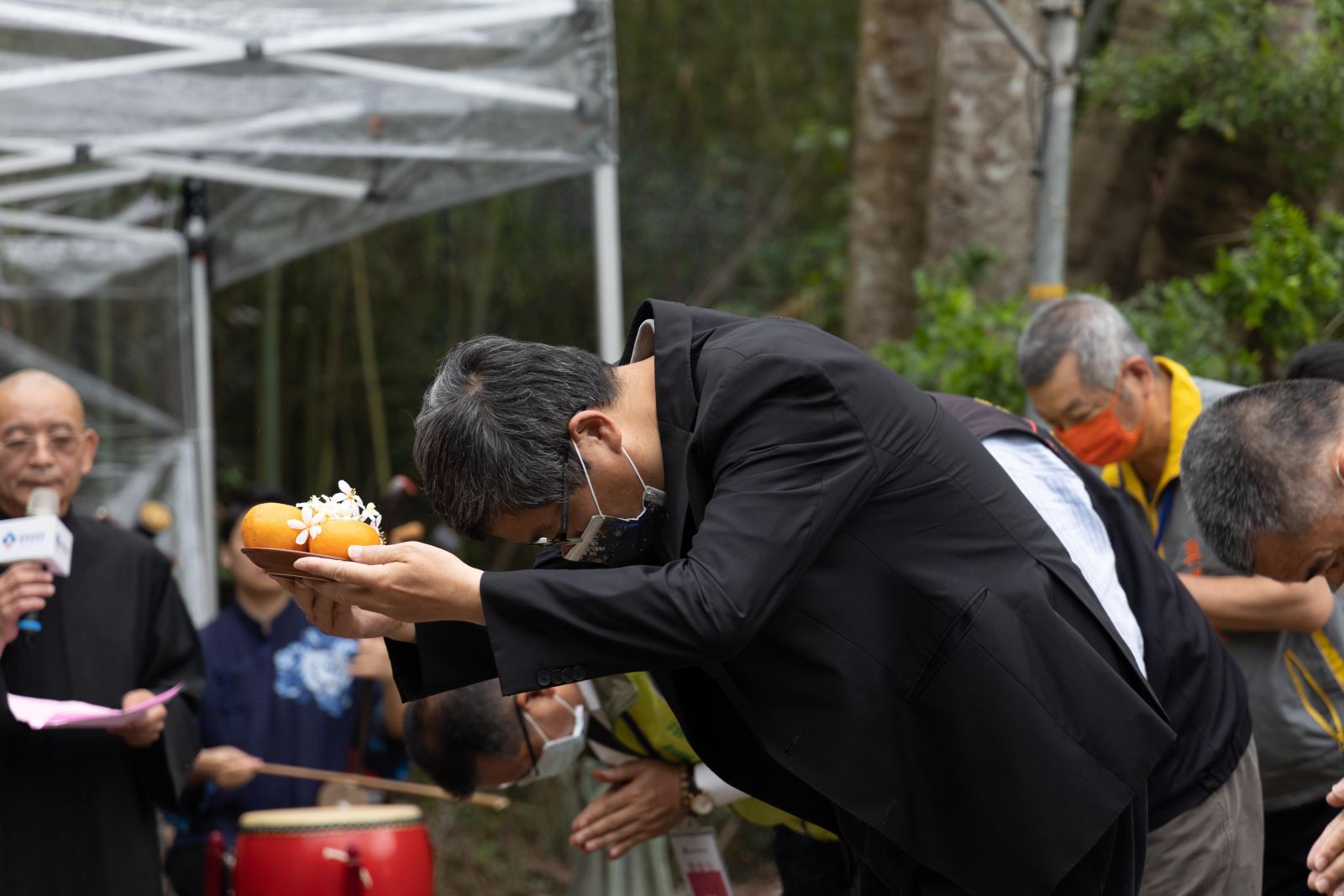 由楊長鎮主任委員主祭