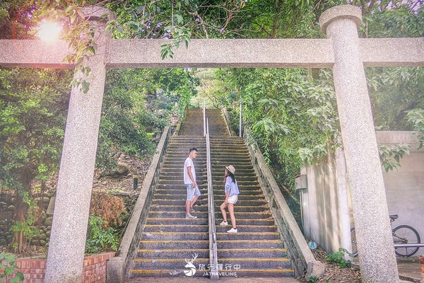 苗栗稻荷神社近日被發現與《你的名字》場景十分雷同。（圖／IG@jatraveling提供)